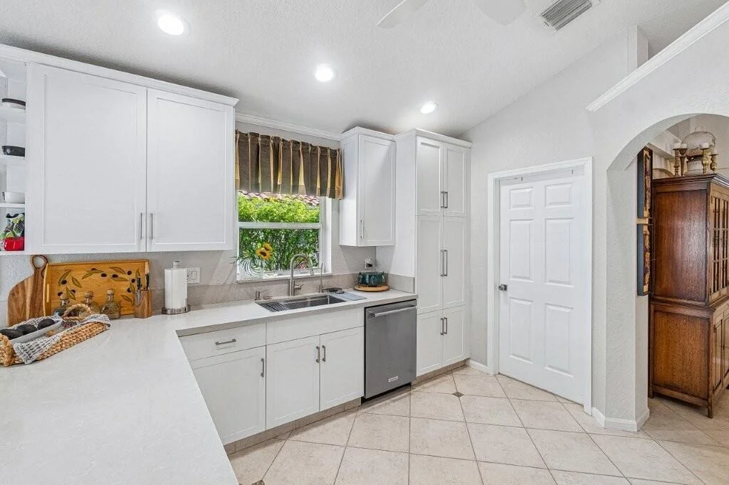 Photo of 7398 Falls Road W