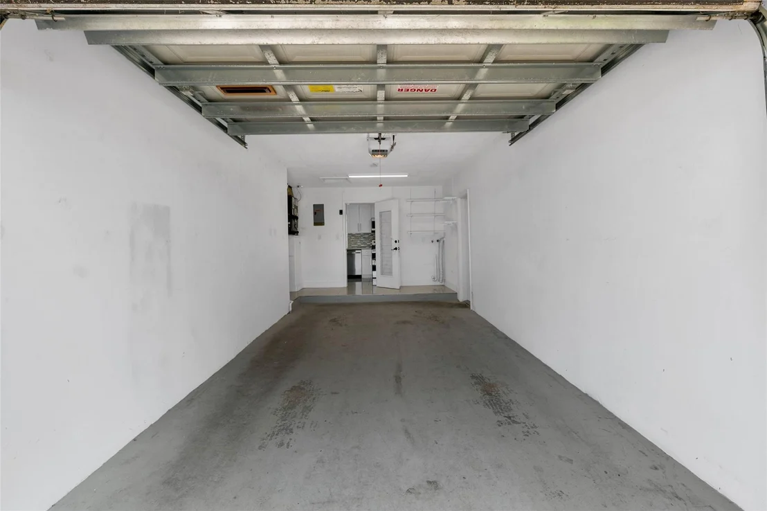 Photo of 2470 NW 3rd Avenue