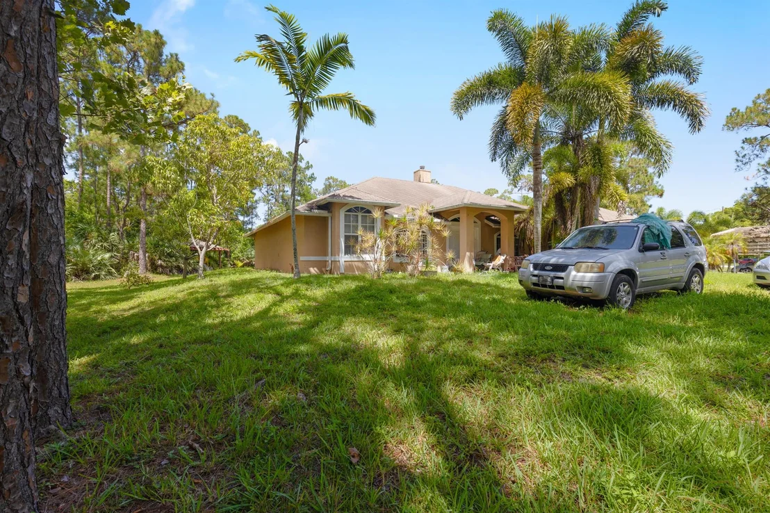 Photo of 15465 85th Road N