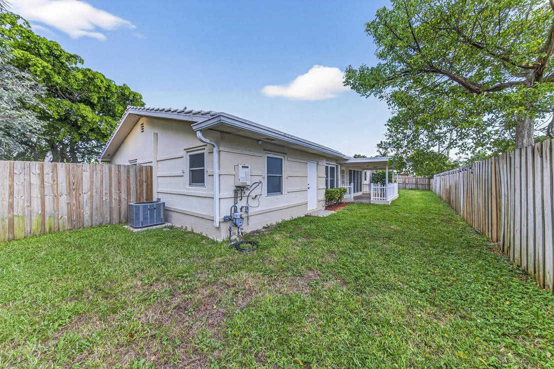 Photo of 2750 SE 3rd Street