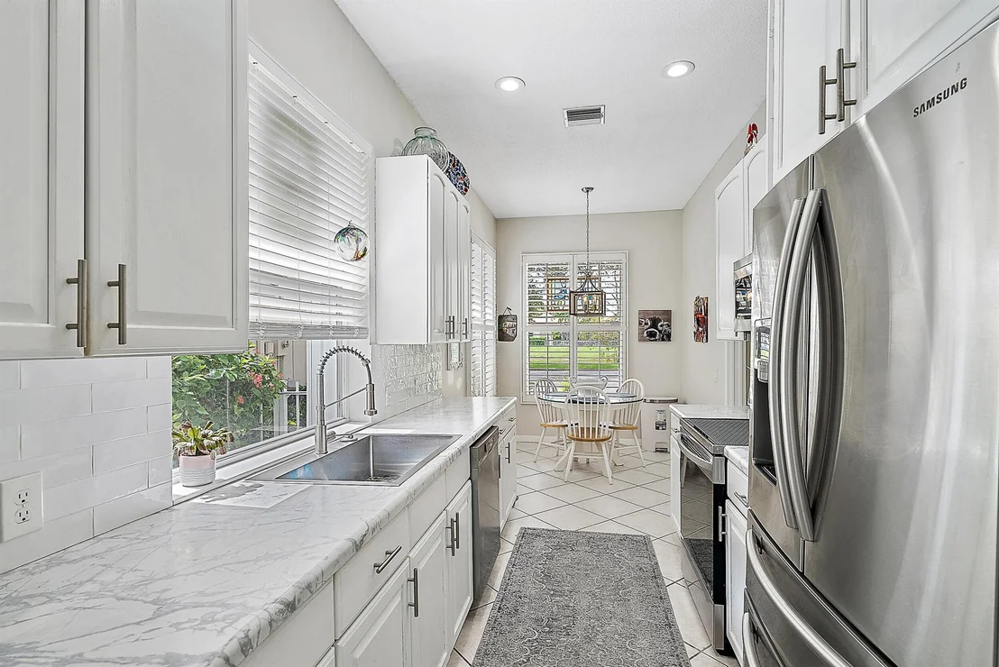 Photo of 156 Hampton Place