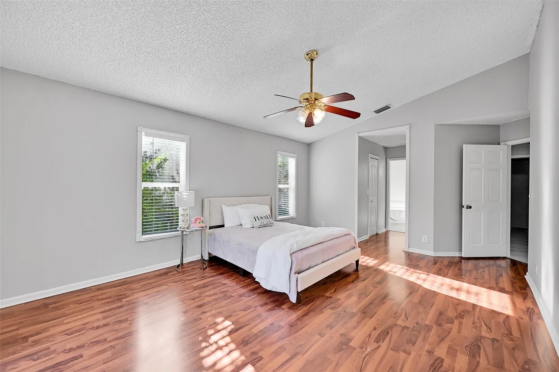 Photo of 10004 NW 57th Place