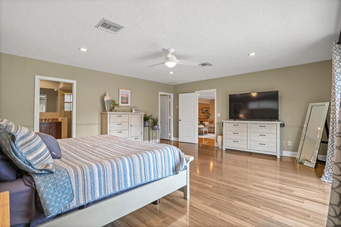Photo of 939 Bolender Drive