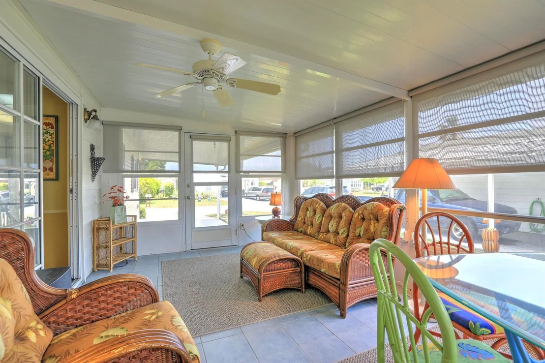 Photo of 931 Jacaranda Drive