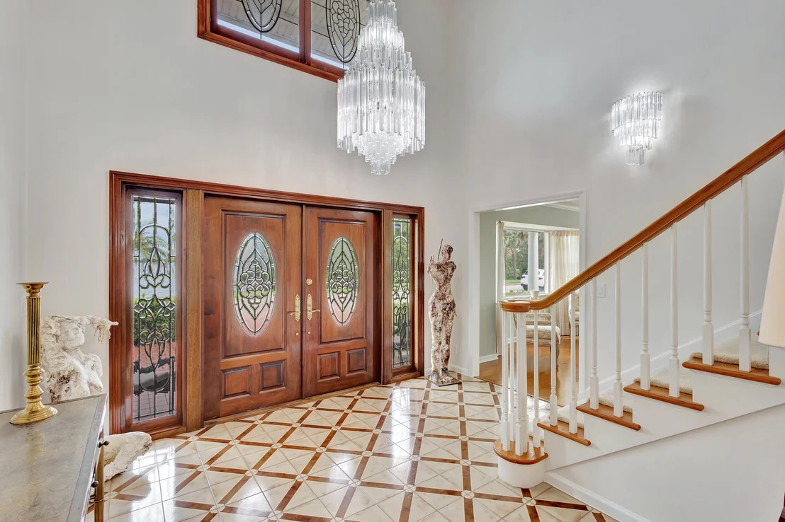 Photo of 1141 Pine Point Road
