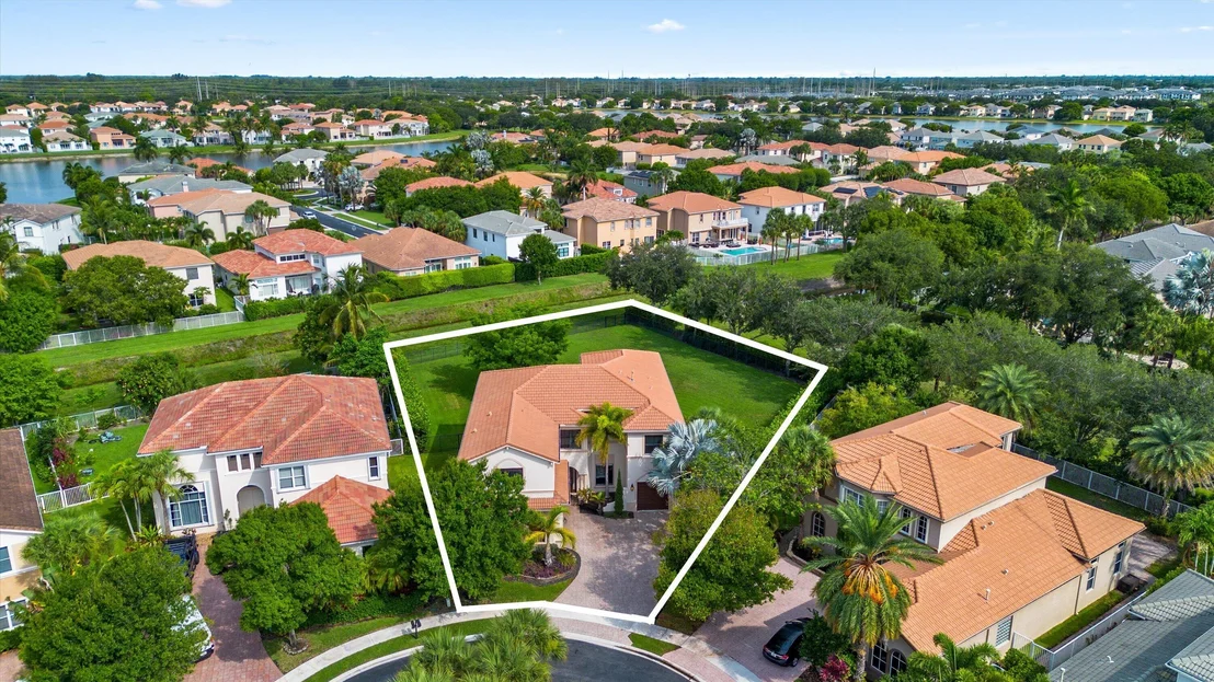 Photo of 1215 Creekside Drive