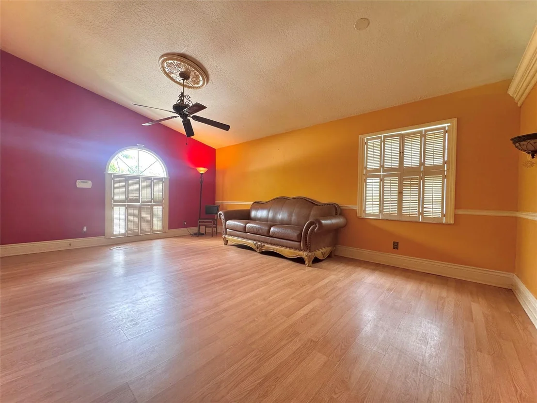 Photo of 5359 SE Dell Street