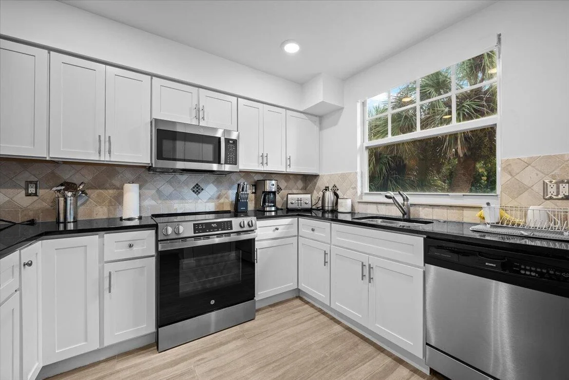 Photo of 105 MAINSAIL Circle