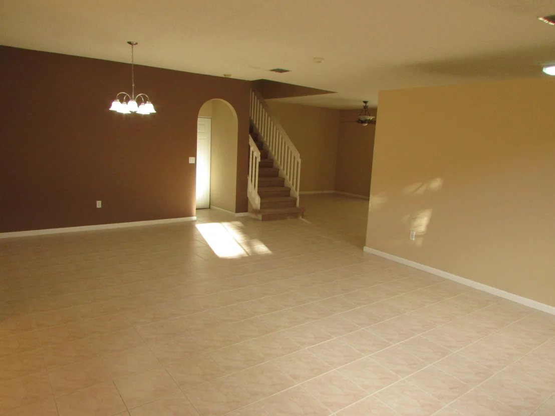 Photo of 6166 Oak Bluff Way
