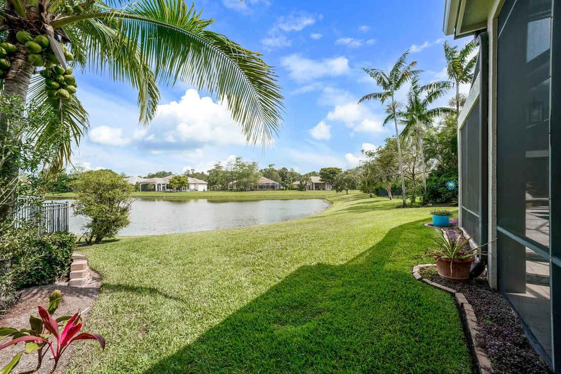 Photo of 17247 Gulf Pine Circle