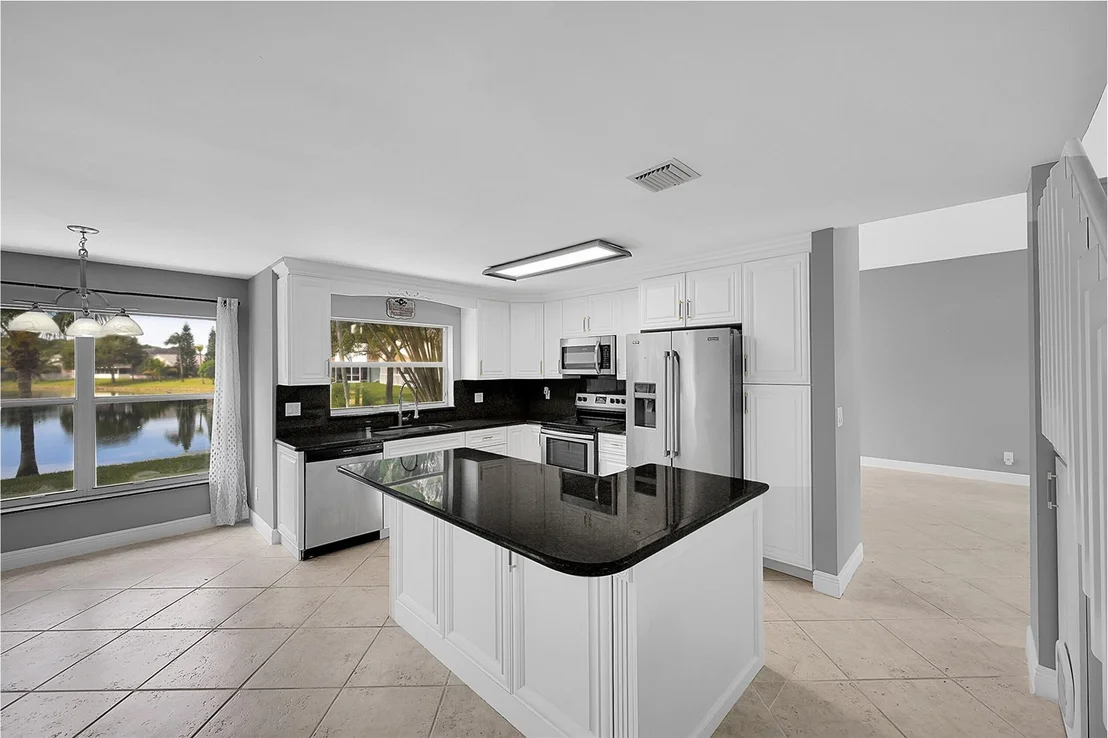 Photo of 8236 White Rock Circle
