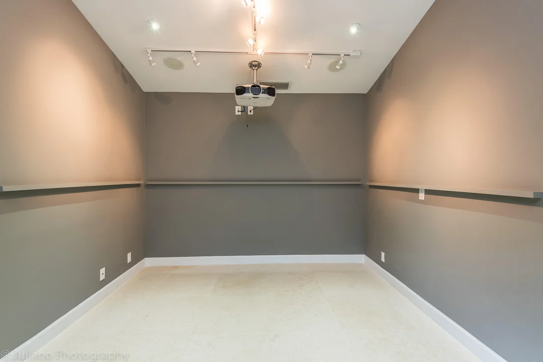 Photo of 6813 Giralda Circle