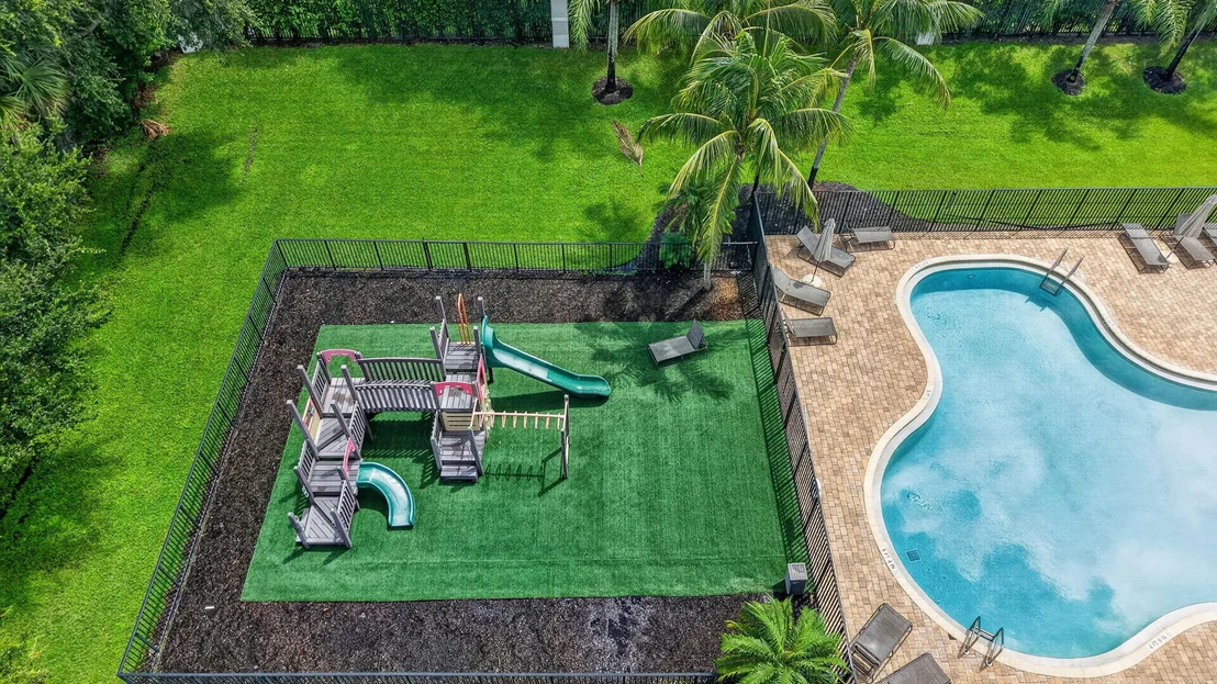Photo of 9262 Silver Glen Way