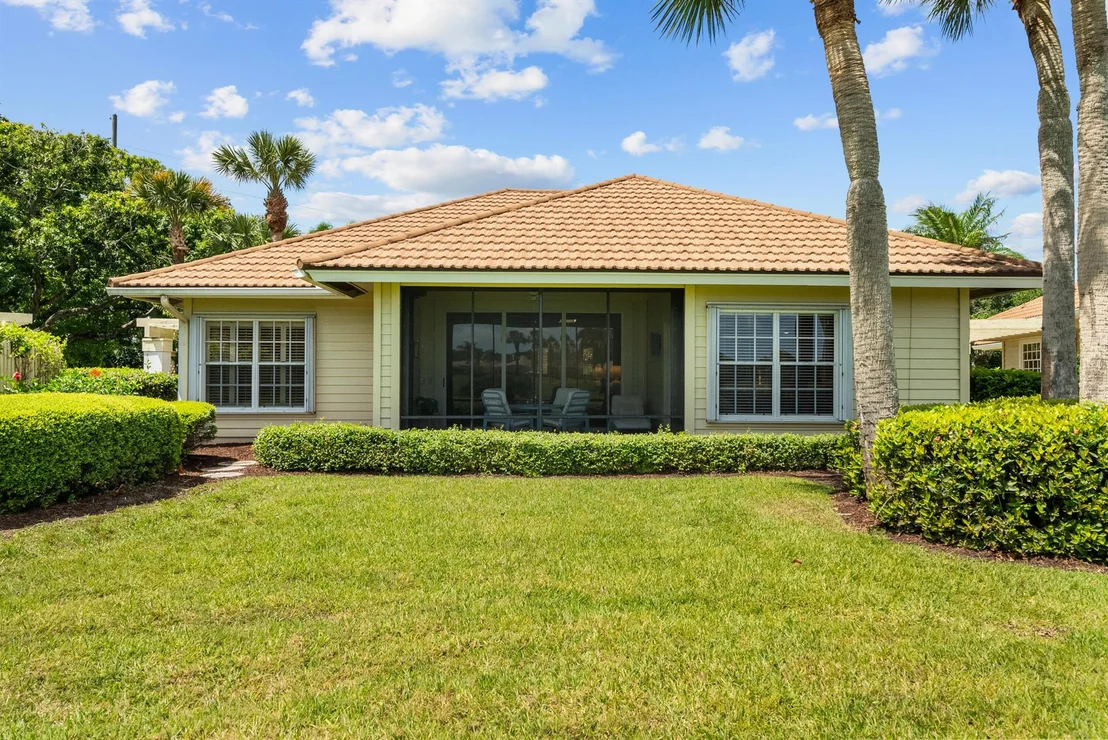 Photo of 7066 SE Winged Foot Drive