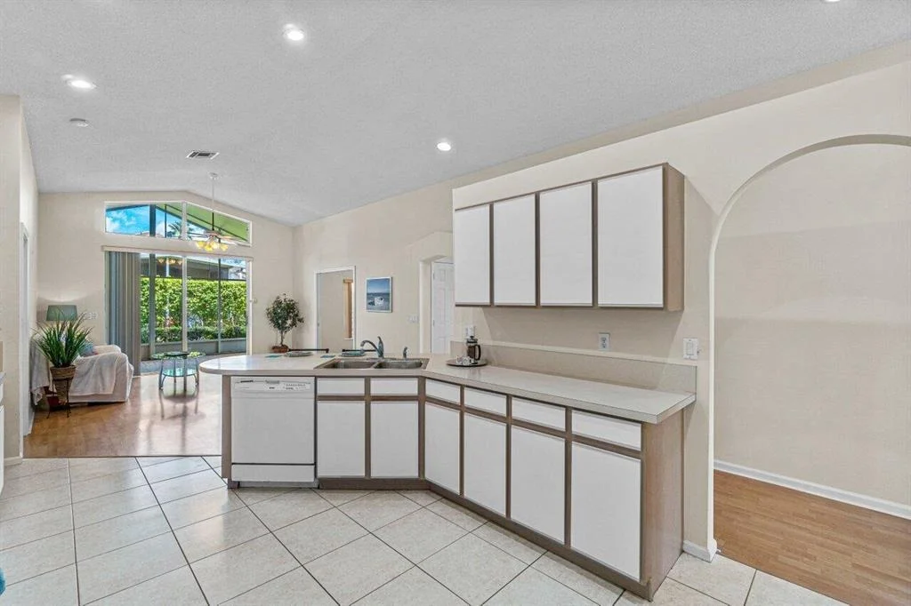 Photo of 8069 Palm Gate Drive
