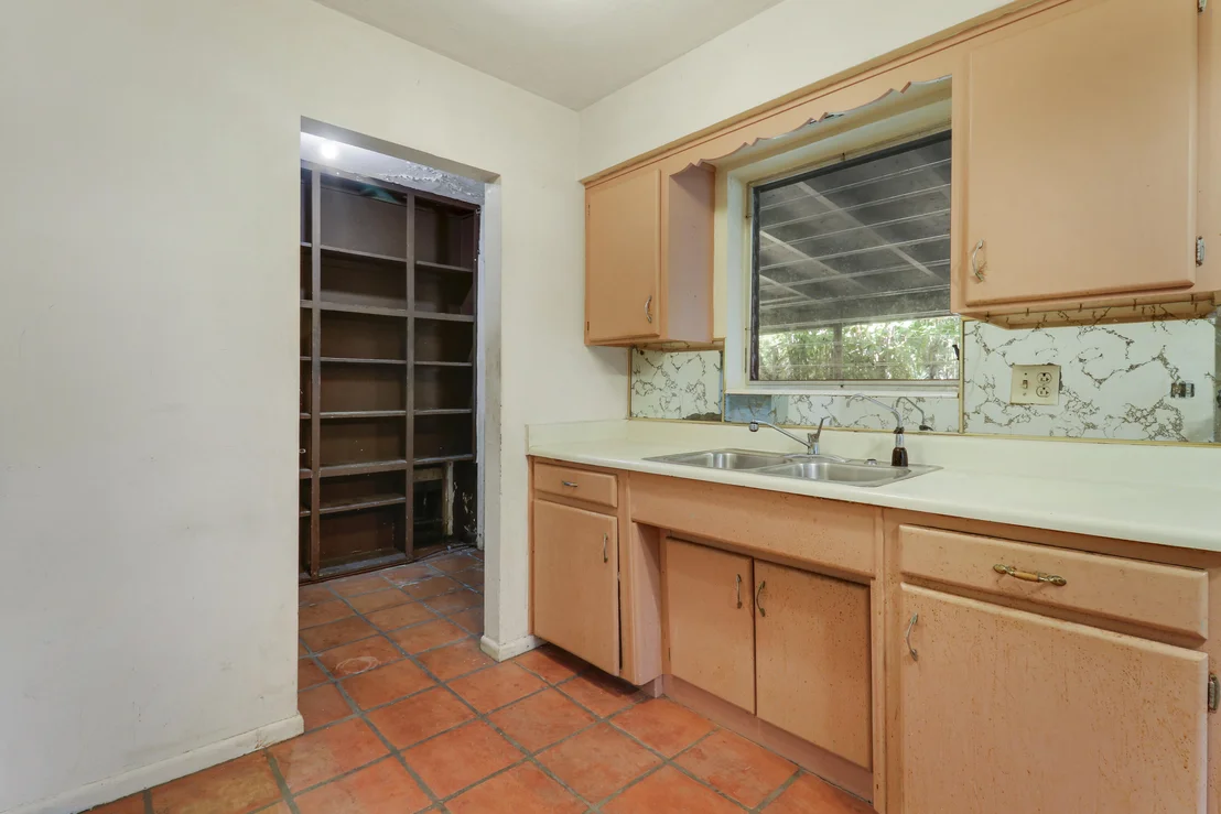Photo of 142 2ND Street