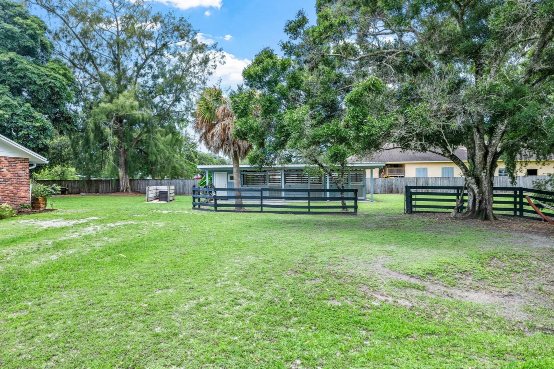 Photo of 14536 North Road
