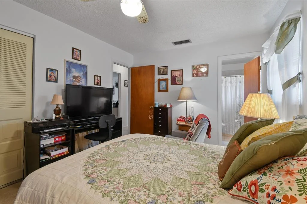 Photo of 5906 Tangelo Drive