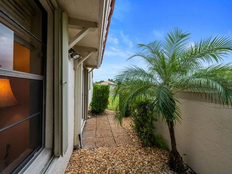 Photo of 19952 Dean Drive