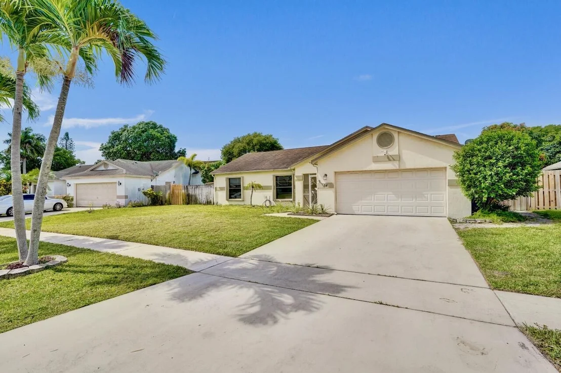 Photo of 54 Cedar Circle