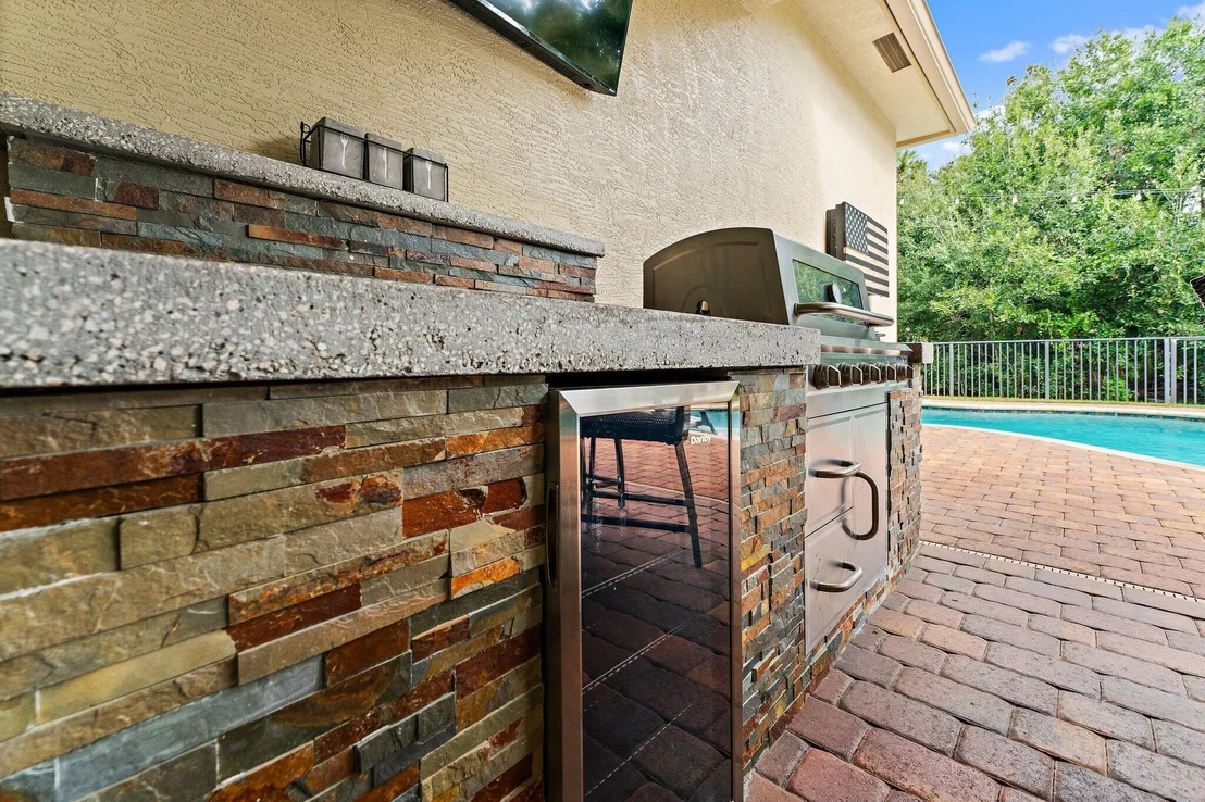 Photo of 8337 SW Marin Drive