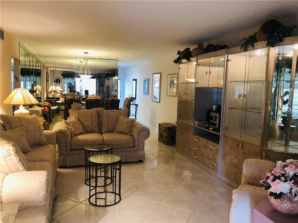 Photo of Unit N2 at 2004 Granada Drive