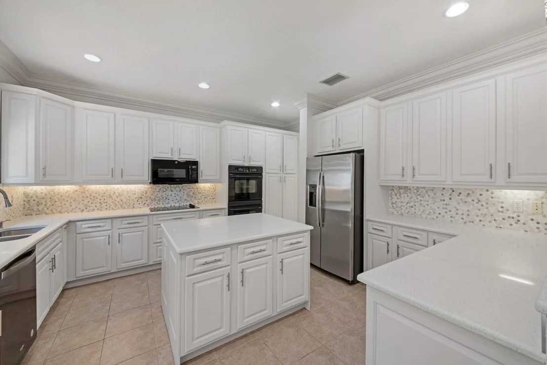 Photo of 8445 Breezy Hill Drive