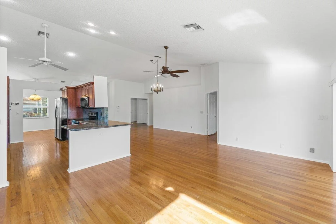 Photo of 5530 Grande Palm Circle