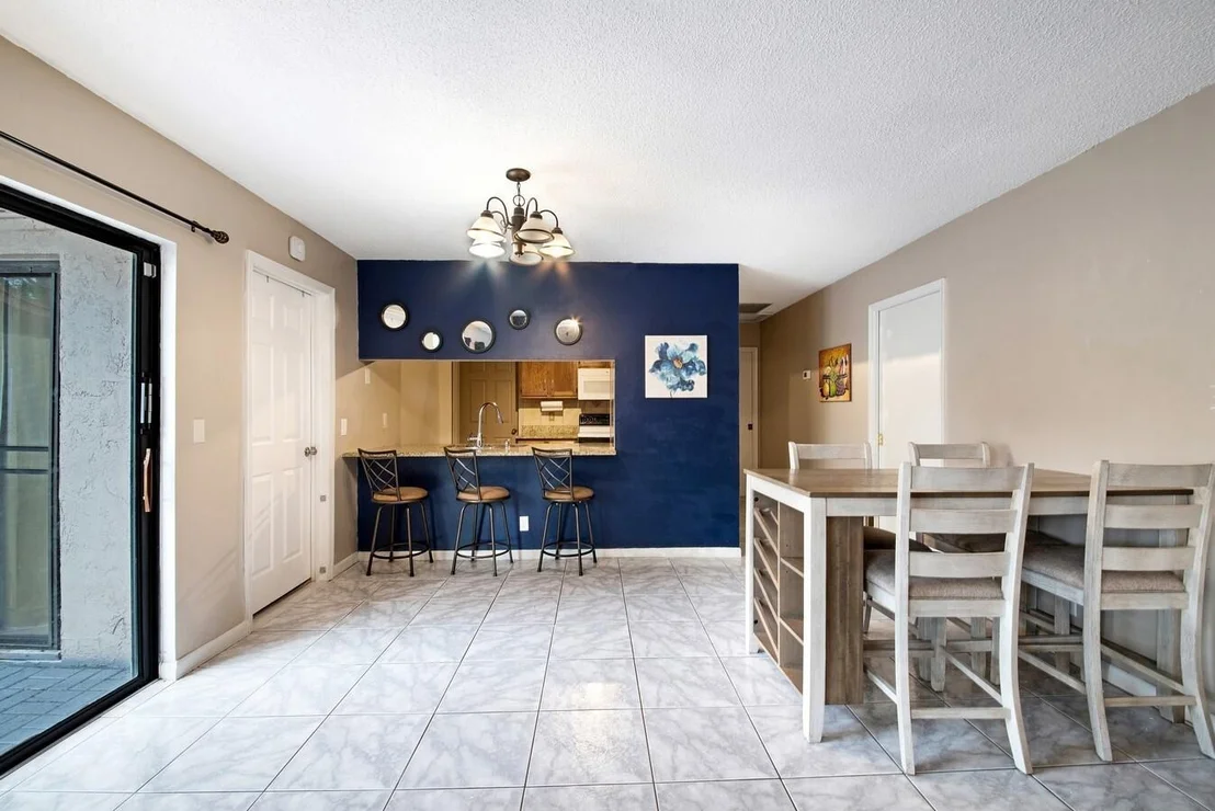 Photo of 2075 SW 24th Circle