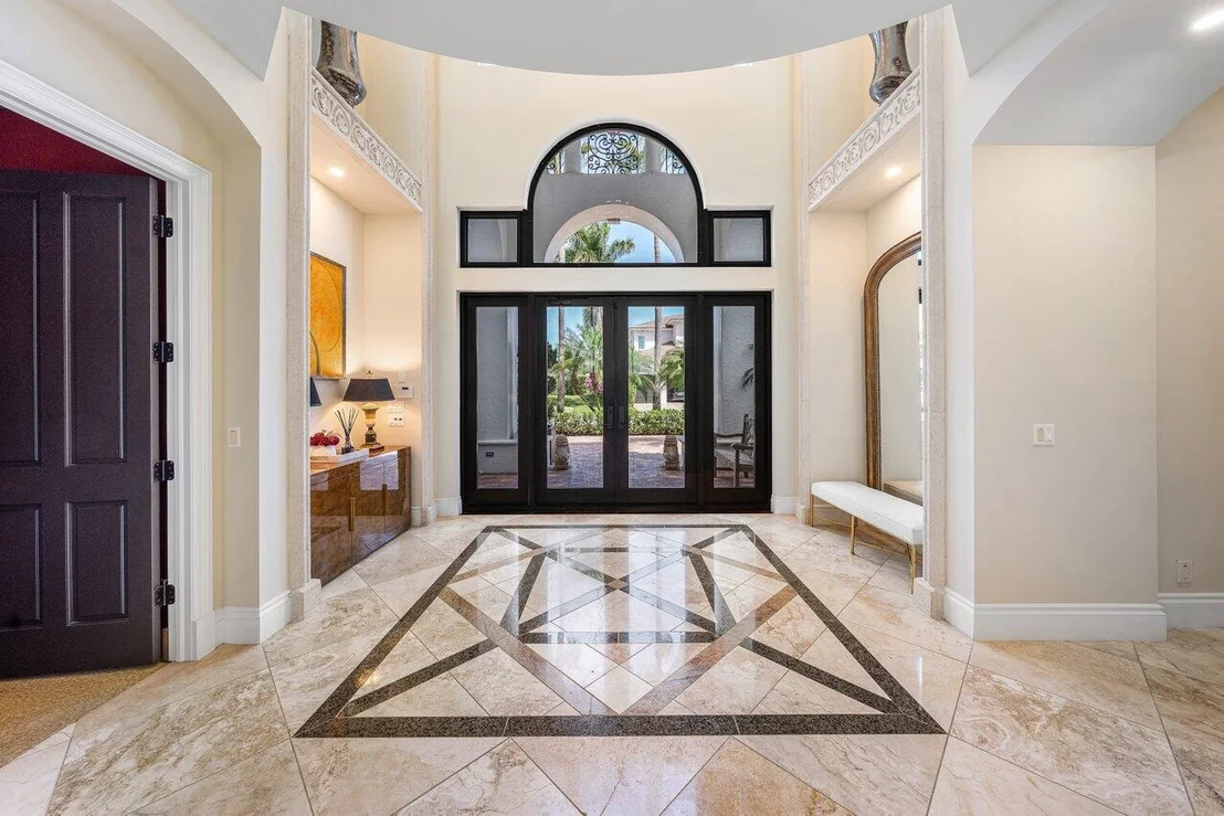 Photo of 686 Hermitage Circle