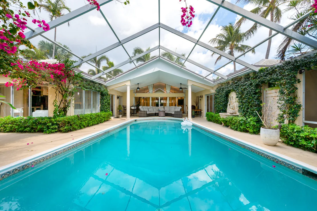 Photo of 280 Tradewind Drive