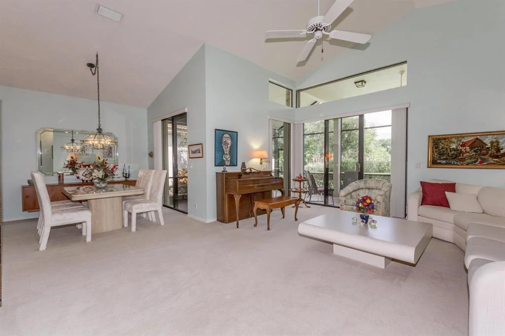 Photo of 10176 Lexington Circle N