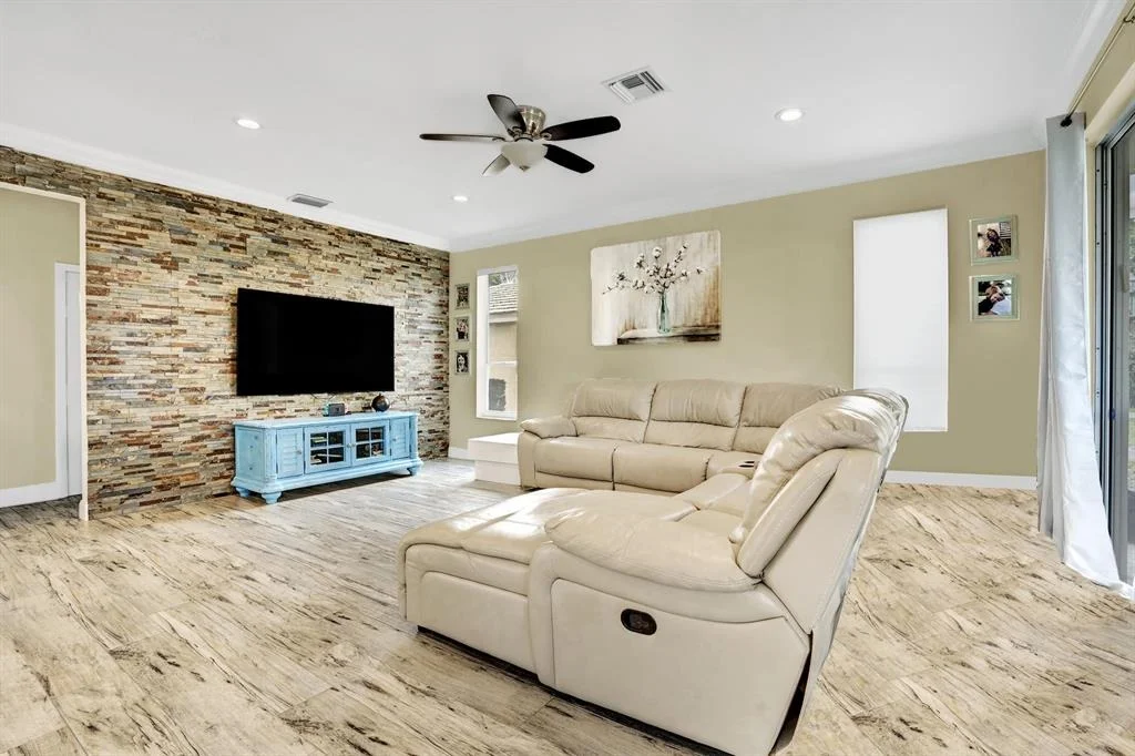 Photo of 10660 Plainview Circle