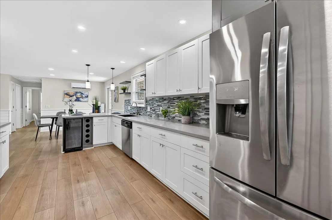Photo of 262 Easy Street
