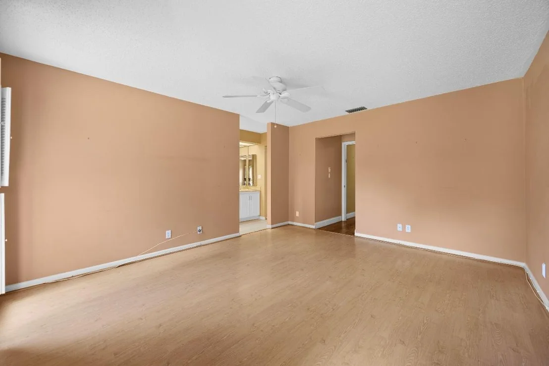 Photo of 7974 Cloverfield Circle