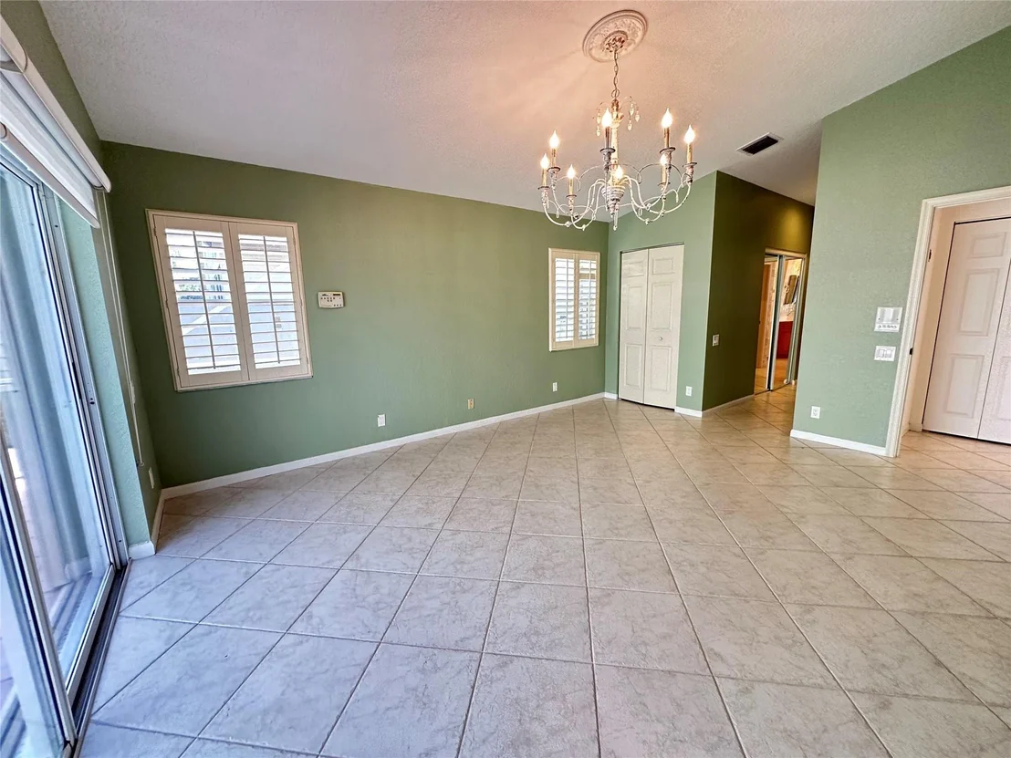 Photo of 6565 Sherbrook Drive
