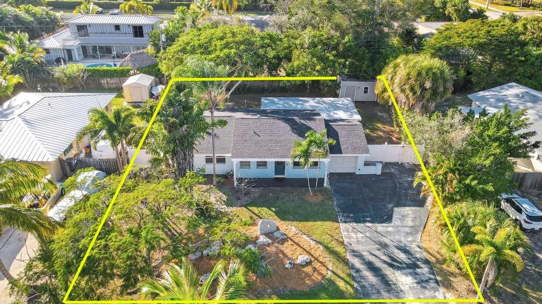 Photo of 19965 Jasmine Drive