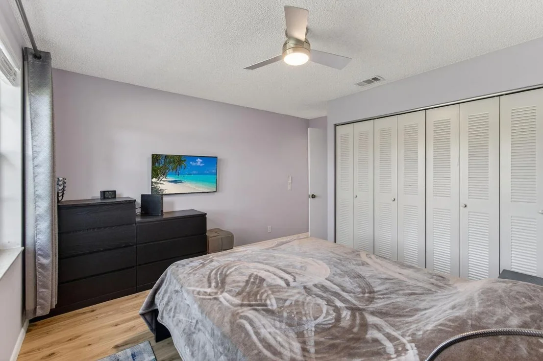 Photo of Unit C at 5100 Nesting Way