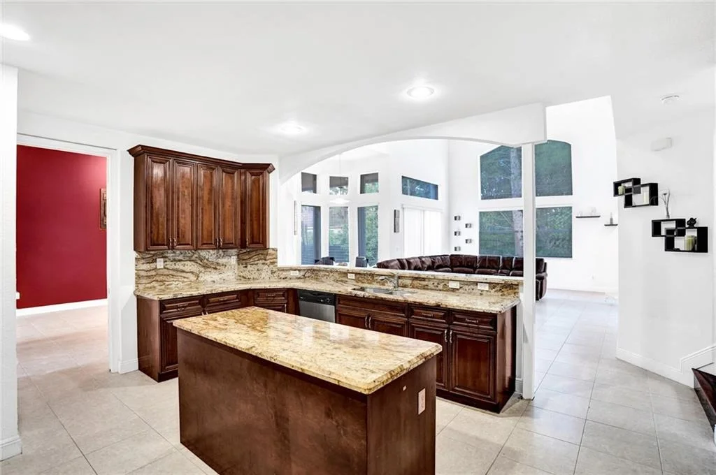 Photo of 7102 Pinecreek Way