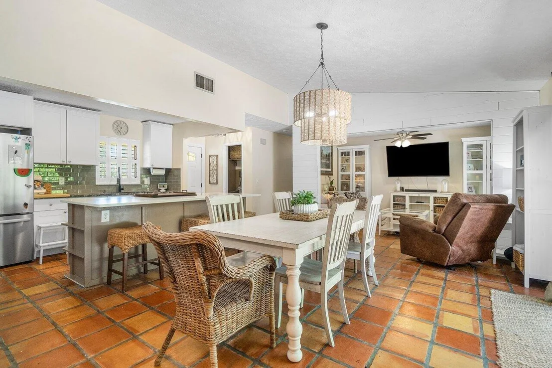 Photo of 903 Oak Circle