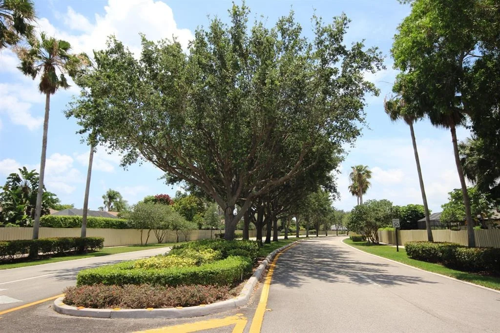 Photo of 17527 Birchwood Drive