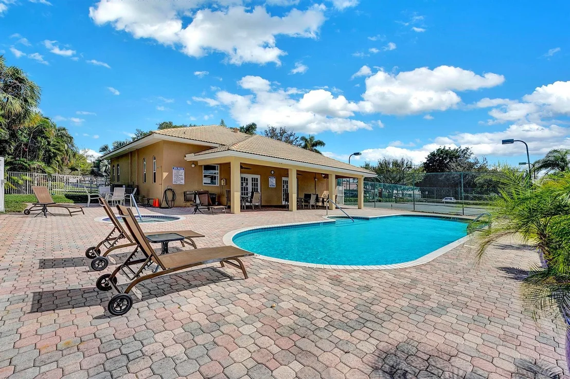 Photo of 5445 Grande Palm Circle