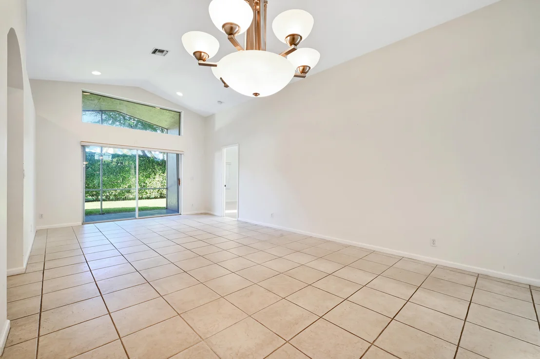 Photo of 5867 Royal Isles Boulevard