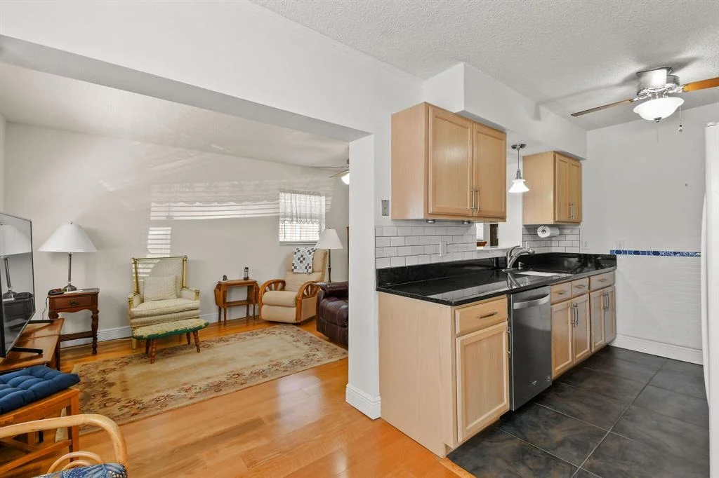 Photo of 305 5th Street
