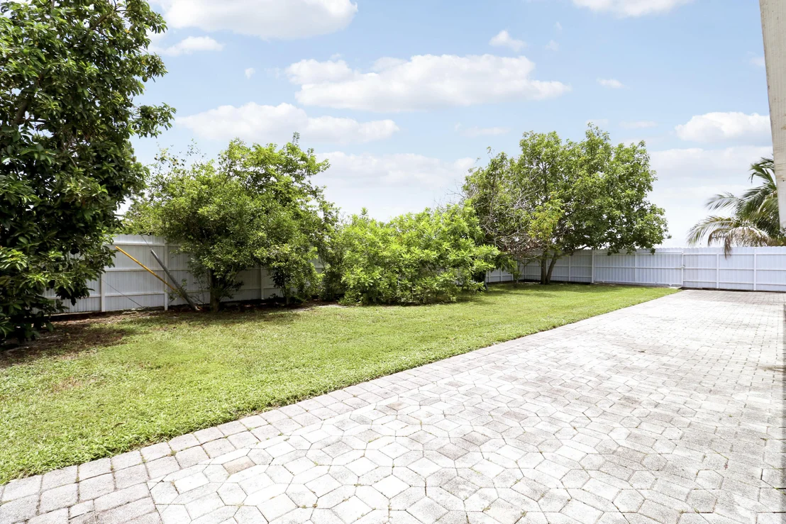 Photo of 2488 Pineway Drive