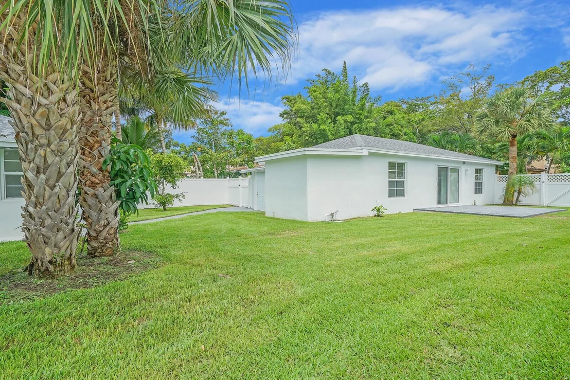 Photo of 826 Sunset Road