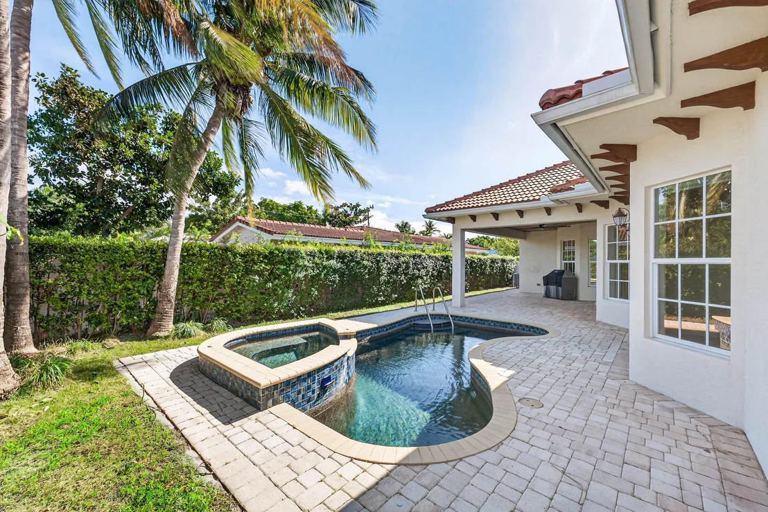 Photo of 2920 Spanish River Road