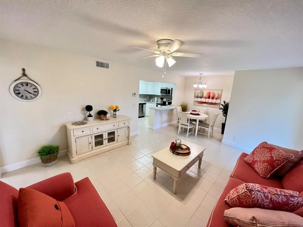 Photo of Unit C2 at 337 Knotty Pine Circle