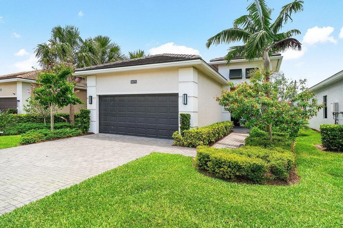 Photo of 16070 Key Biscayne Lane