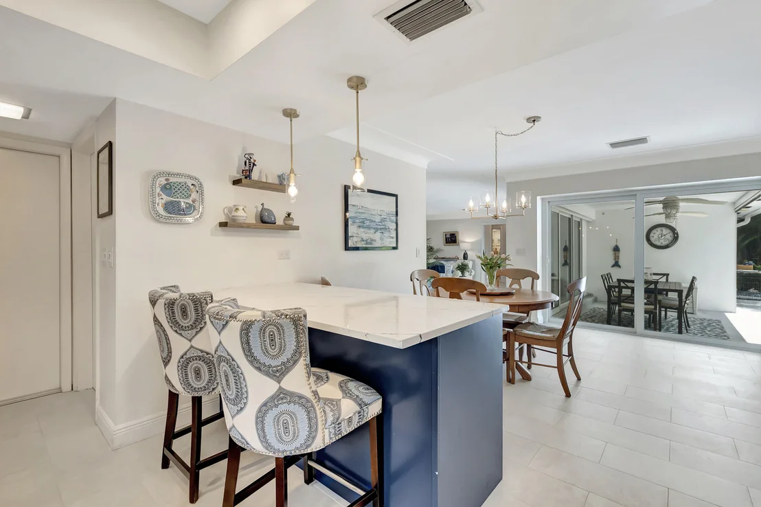 Photo of 708 SE 9th Street